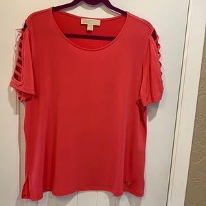 Micheal- Micheal Kors pink 👚😎